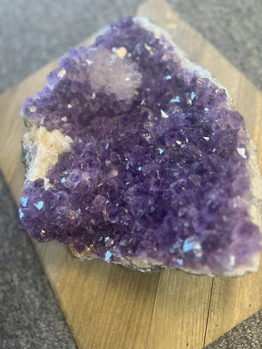 XXL Amethyst w/Druzy
